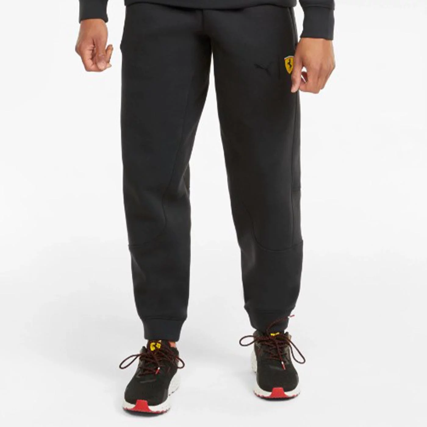 Puma Ferrari Race Collab Men’s Sweat Pants chez Bestbrand