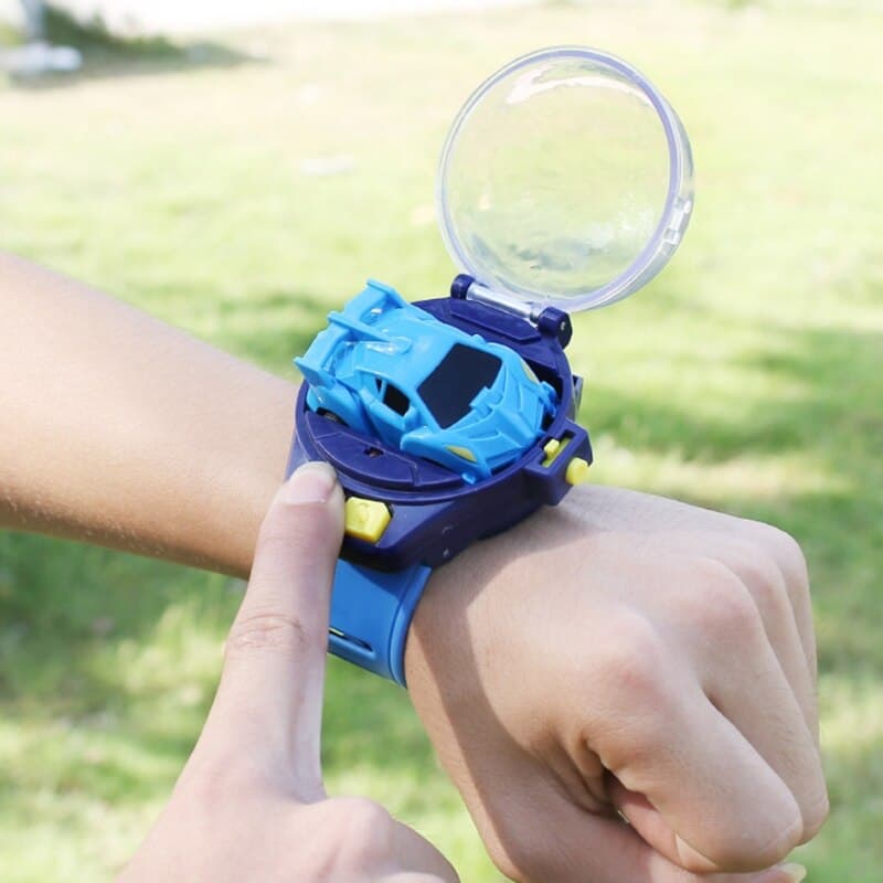 Toys and Kids MINI VOITURE RC AVEC BRACELET TELECOMMANDE chez Toys and Kids